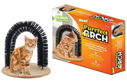 Когтеточка для кошек Purrfect Arch со щеткой для вычесывания шерсти - фото 1 - id-p134754177