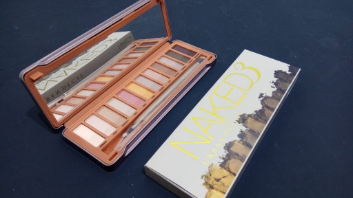 Палетка теней Naked 3 с зеркалом и двойной кистью (12 оттенков) Urban Decay