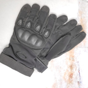 Кевларовые перчатки тактические полнопалые Oakley (Окли) прорезиненный кастет Черный цвет