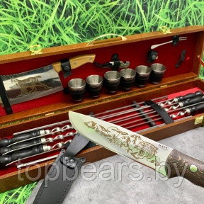Набор для шашлыка и гриля в чемодане Царский 2 Кизляр России 18 предметов Барс Red