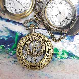 Карманные часы с цепочкой и карабином Зодиак