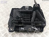 Полка аккумулятора (площадка АКБ) Volkswagen Polo (c 2010)