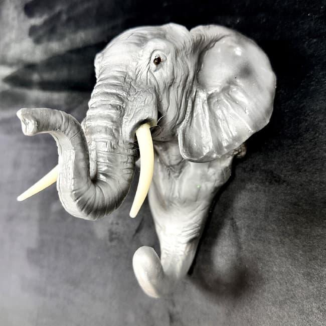 Настенная вешалка из полистоуна «Голова слона» H-20 см. - фото 1 - id-p197178500