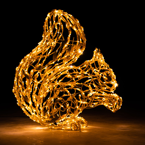 Уличная золотая белка с орехом (1,1м) - фото 1 - id-p197204356