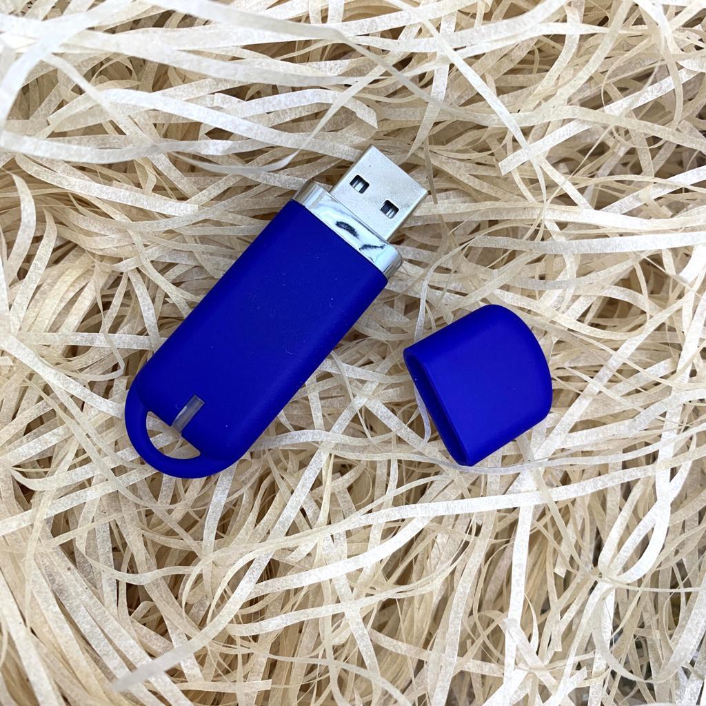 USB накопитель (флешка) Shape с покрытием софт тач, 16 Гб. Оранжевая - фото 3 - id-p197385740