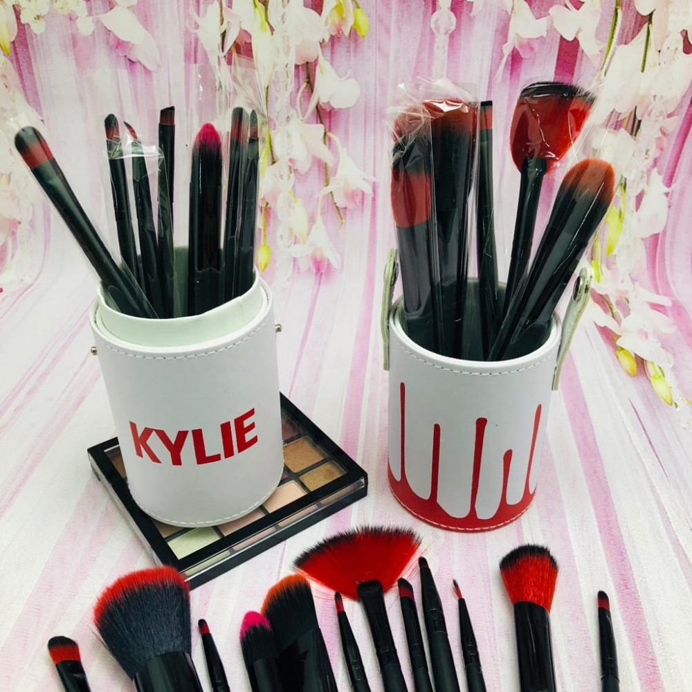 Набор кистей для макияжа в тубусе KYLIE RED/Black, RED/White 12 шт