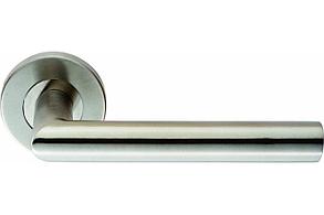 Дверная ручка на круглой розетке L2204/8*8/INOX