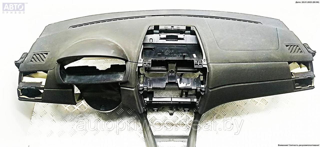 Панель приборная (торпедо) BMW X3 E83 (2003-2010)
