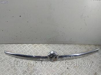 Накладка двери (крышки) багажника Opel Insignia