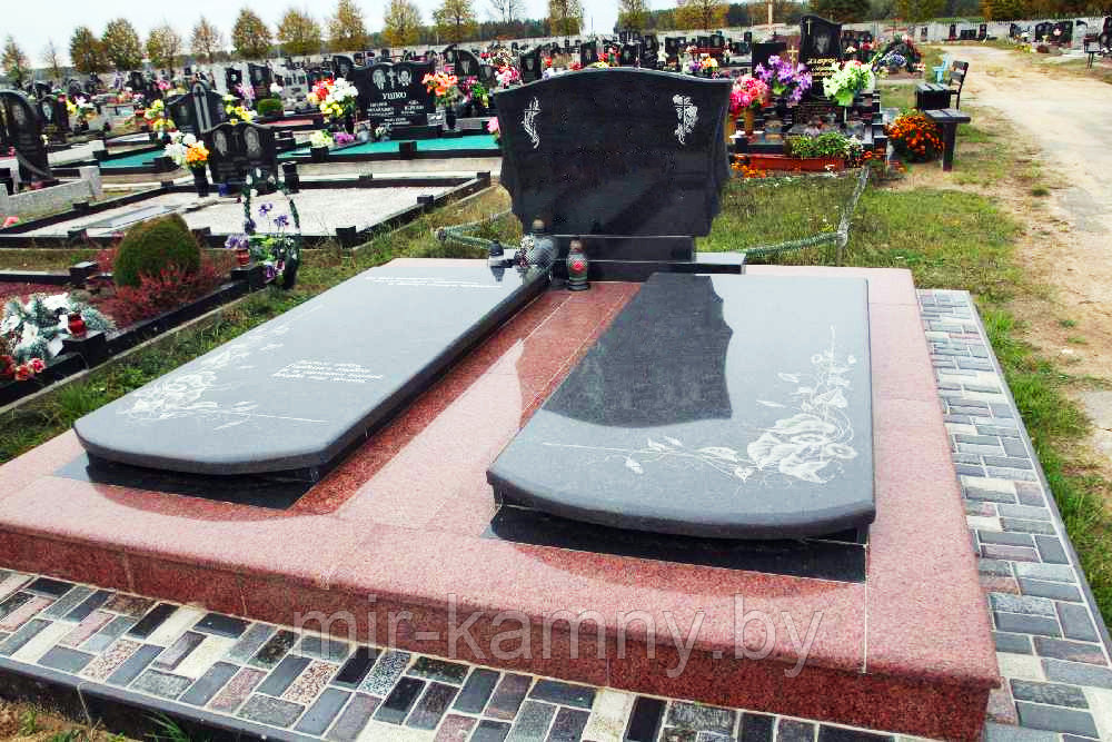 ГРАНИТНЫЙ ПАМЯТНИК НА ДВОЙНОЕ ЗАХОРОНЕНИЕ