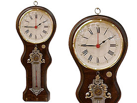 Часы сувенирные с термометром на деревяннй подставке