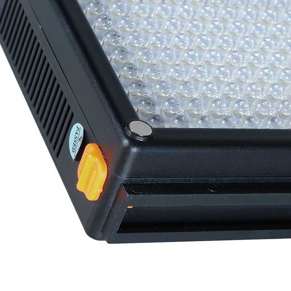 Осветитель LED BOX 209 накамерный светодиодный - фото 8 - id-p198309851