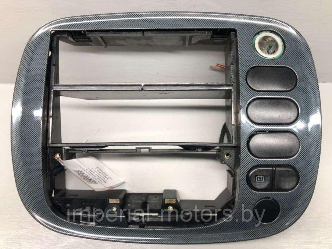 Рамка под магнитолу Ford Galaxy 1 - фото 1 - id-p198557727