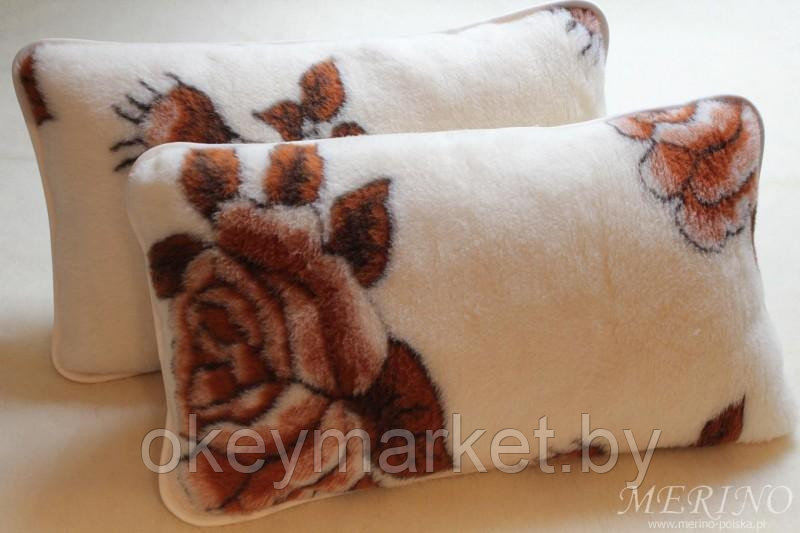 Подушка из шерсти австралийского мериноса с открытым ворсом.Размер 70х80