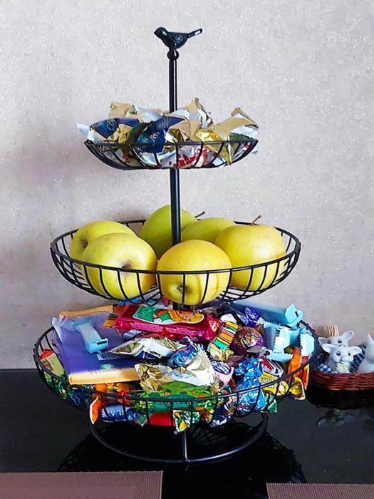 Этажерка для фруктов ваза посуда подставка фруктовница металлическая 3-ярусная конфетница - фото 5 - id-p198779525