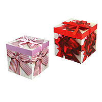 Коробка подарочная, складная, с лентой, бумажная, 2 дизайна, 22x22x22 см