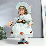 Кукла коллекционная керамика "Люси в голубом платье, шляпке и с цветами" 30 см, фото 3