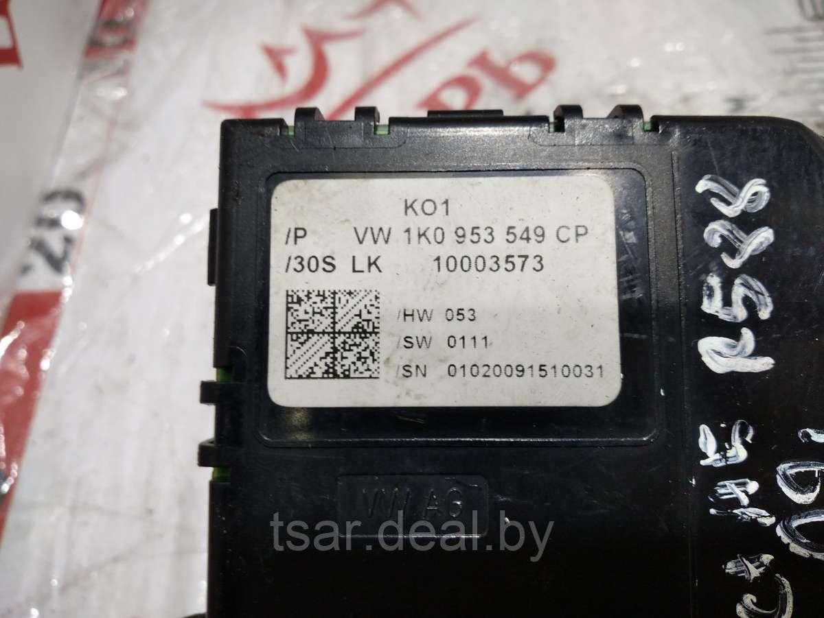 Блок управления подрулевыми переключателями Skoda Octavia A5 restailing (1K0953549CP) - фото 4 - id-p199277516