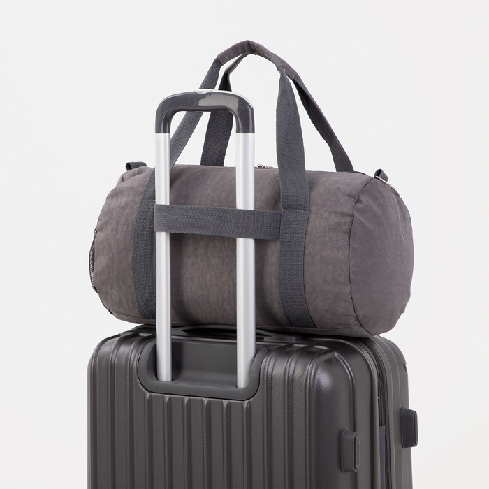Сумка спортивная на молнии, наружный карман, держатель для чемодана, цвет серый - фото 4 - id-p199282685