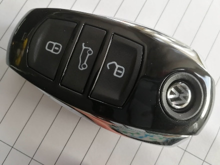 Смарт ключ Volkswagen Touareg 2010-2015 бесключевой доступ