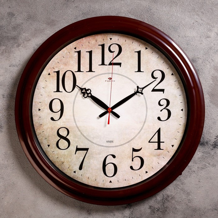 Часы настенные, серия: Классика, "Клавер", коричневые, циферблат 40 см, 48 см - фото 1 - id-p199417636
