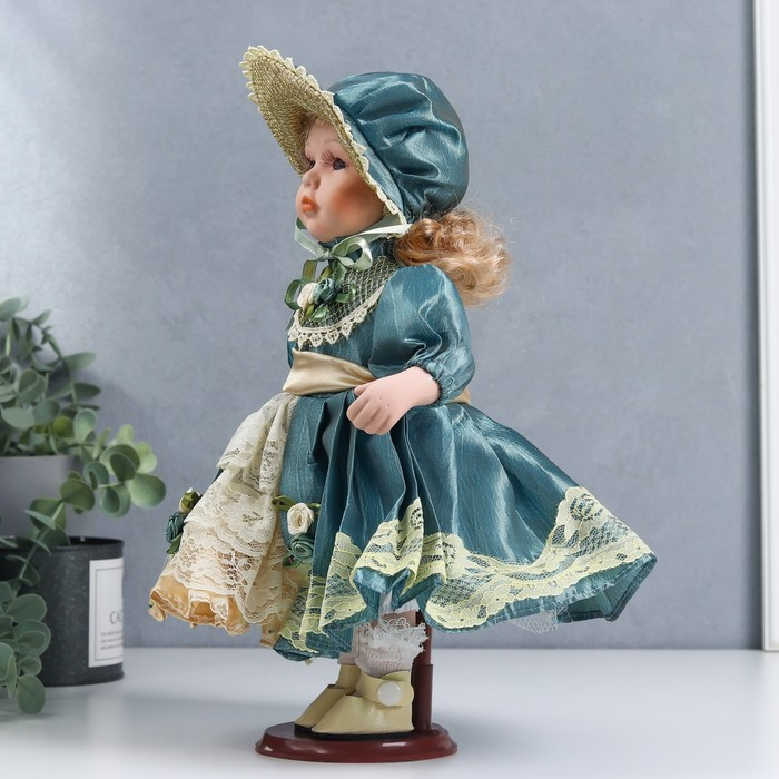 Кукла коллекционная керамика "Танечка в платье цвета морской волны и чепчике" 30 см - фото 3 - id-p199411232