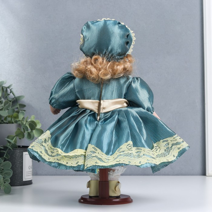 Кукла коллекционная керамика "Танечка в платье цвета морской волны и чепчике" 30 см - фото 4 - id-p199411232