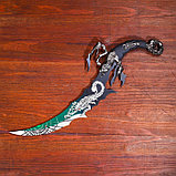 Сувенирный нож на подставке, скорпион на лезвии и рукоятке, 53,5 см, фото 2