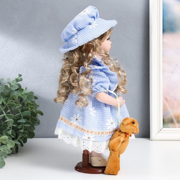 Кукла коллекционная керамика "Маша в голубом платье в клетку с ромашками, в шляпке" 30 см - фото 2 - id-p199411330