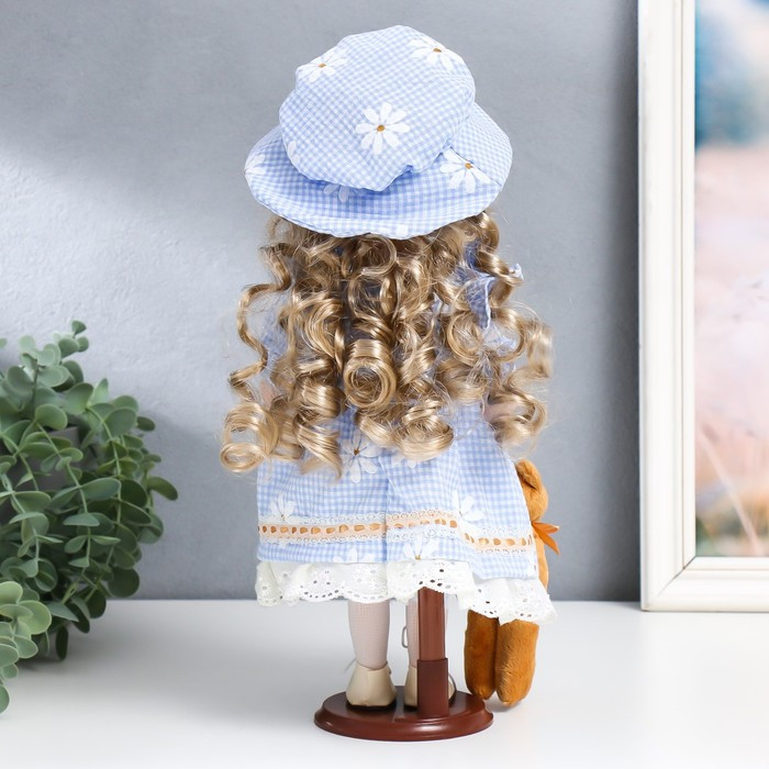 Кукла коллекционная керамика "Маша в голубом платье в клетку с ромашками, в шляпке" 30 см - фото 3 - id-p199411330