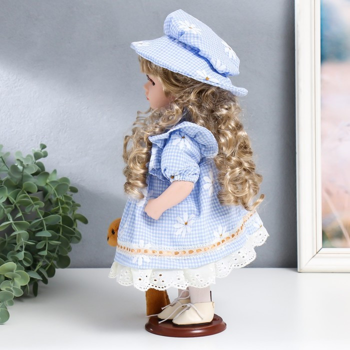 Кукла коллекционная керамика "Маша в голубом платье в клетку с ромашками, в шляпке" 30 см - фото 4 - id-p199411330