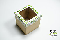 Коробка с прозрачным окном 150х150х150 Зеленые листья (крафт дно)