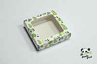 Коробка с прозрачным окном 150х150х40 Зеленые листья (белое дно)