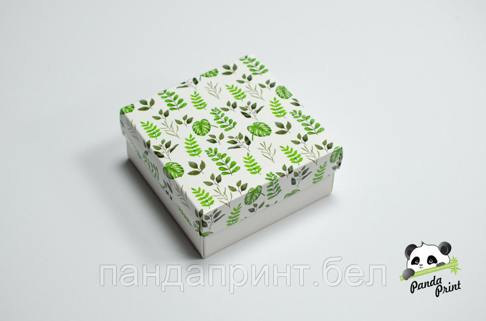 Коробка 150х150х70 Зеленые листья (белое дно)