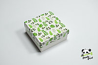 Коробка 150х150х70 Зеленые листья (белое дно)