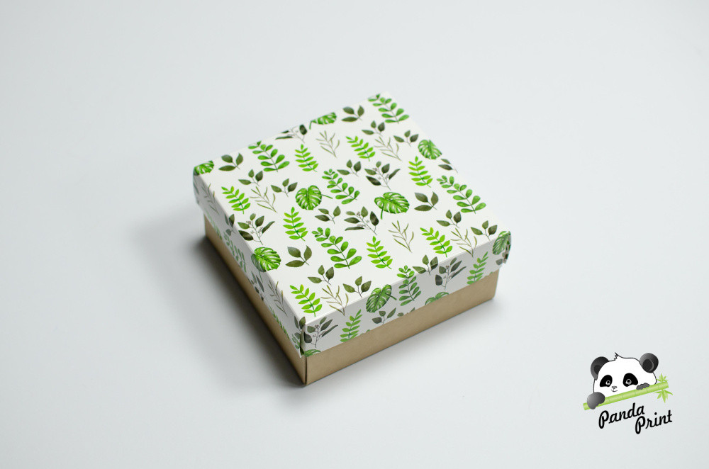 Коробка 150х150х70 Зеленые листья (крафт дно)