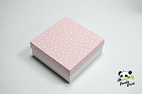 Коробка 200х200х80 Сердечки белые на розовом (белое дно)
