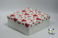 Коробка 200х200х80 Сердечки красные на белом (белое дно)
