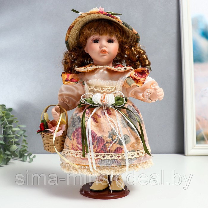 Кукла коллекционная керамика "Клара в платье с розами, шляпке и с корзинкой" 30 см - фото 1 - id-p199558484