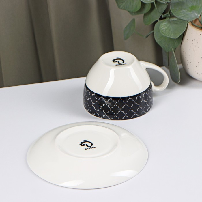 Чайная пара фарфоровая Доляна «Марокко», 2 предмета: чашка 280 мл, блюдце d=15 см, цвет белый и чёрный - фото 3 - id-p199590906