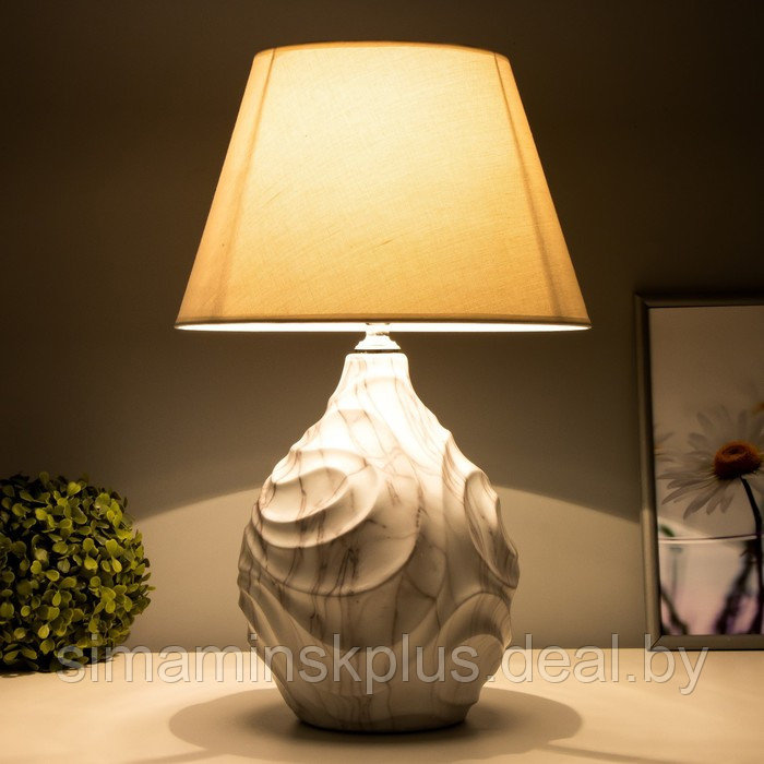 Настольная лампа "Скарла" E14 40Вт бело-серый 30х30х46 см - фото 3 - id-p199627194