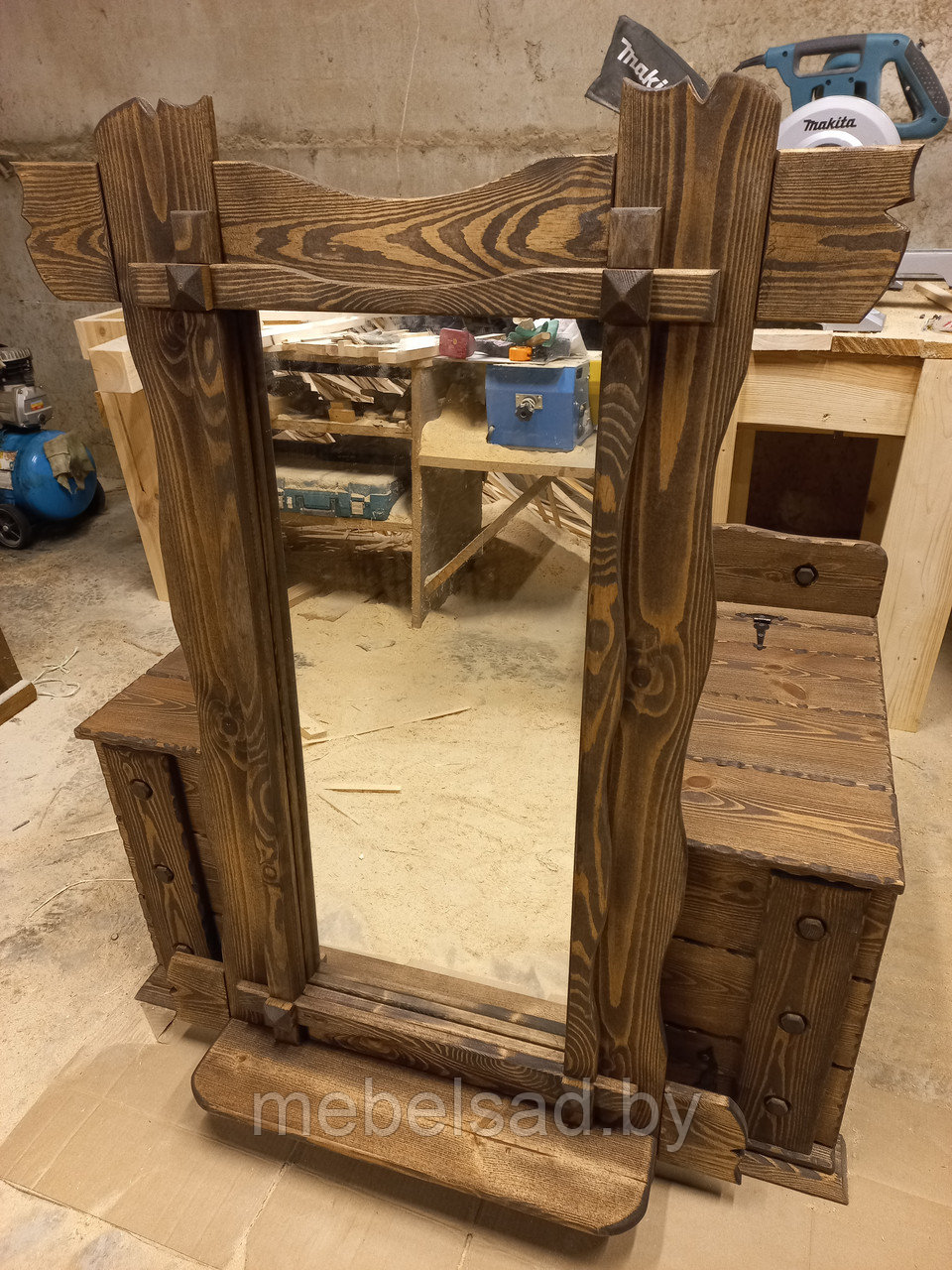 Зеркало настенное с полкой деревянное "Под Старину №1" - фото 5 - id-p199629470