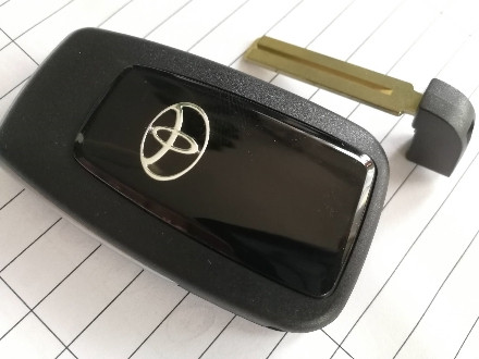 Смарт ключ (оригинал) Toyota Corolla (USA) 2019- бесключевой доступ - фото 2 - id-p199671741