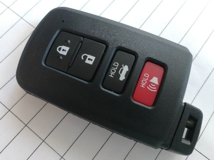 Смарт ключ Toyota Highlander 2013-2019, Rav4 2012-2018 - фото 1 - id-p199853660