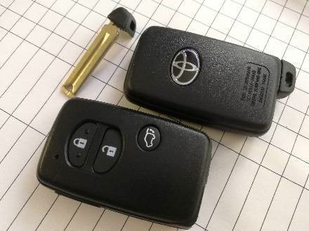 Смарт ключ Toyota Venza 2013-2015, Land Cruiser Prado 150 2009-2017 - фото 2 - id-p199858997