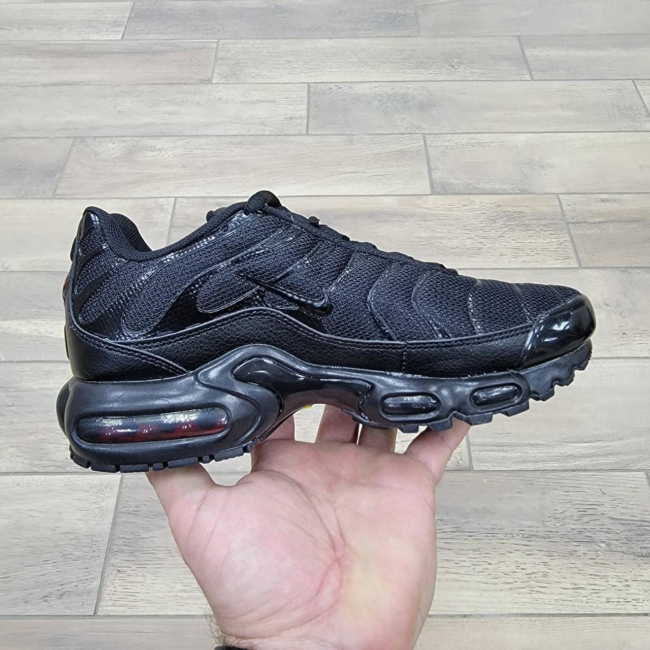 Кроссовки WMNS Nike Air Max Plus Tn Full Black - фото 6 - id-p59057971