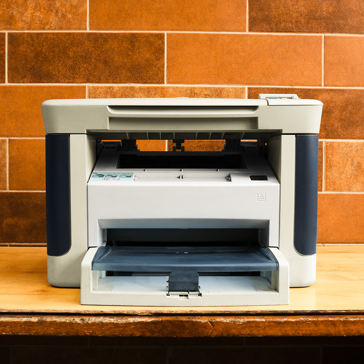 МФУ HP LaserJet M1005