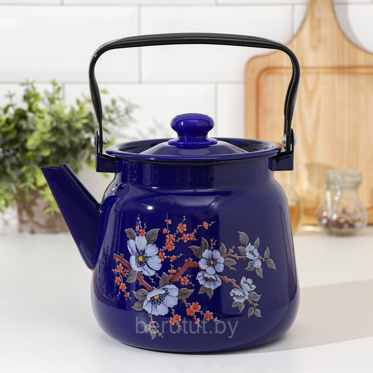 Чайник эмалированный ярко-синий с рисунком цветы 3.5 л - фото 1 - id-p200224465