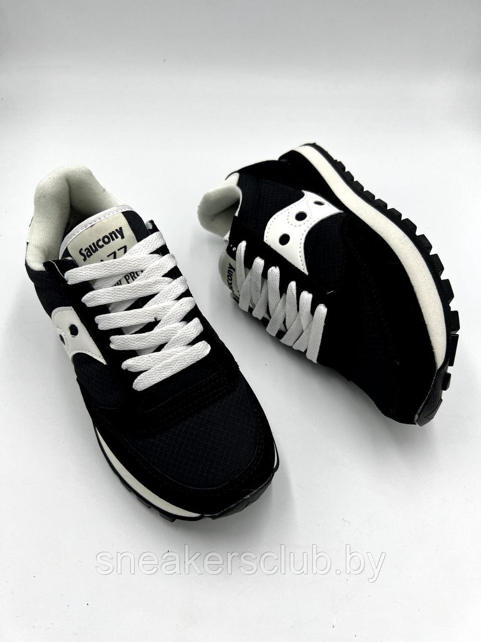 Кроссовки женские Saucony черно-белый
