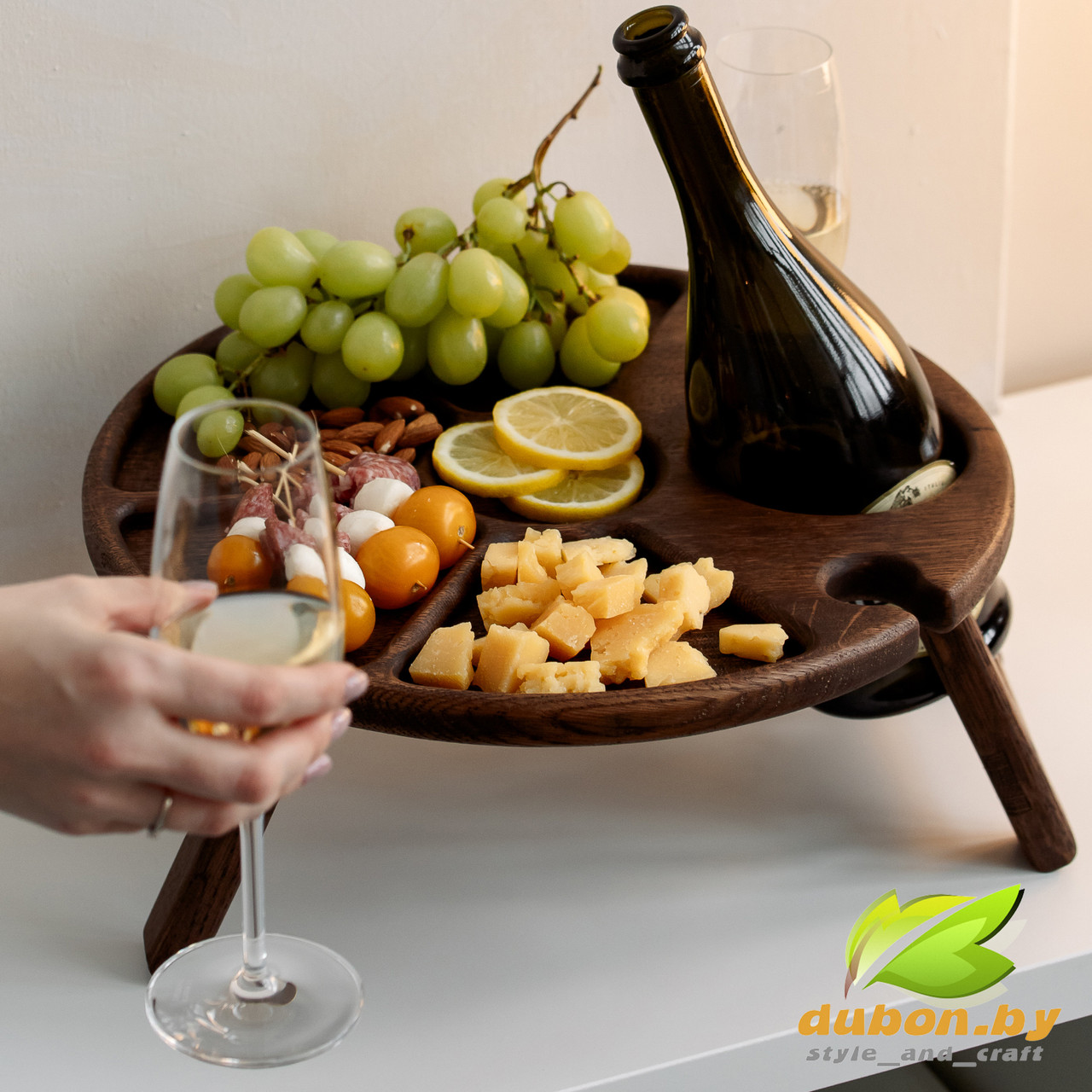 Складной винный столик из Дуба на 1 бутылку и 2 бокала "Романтик" Шоколадный